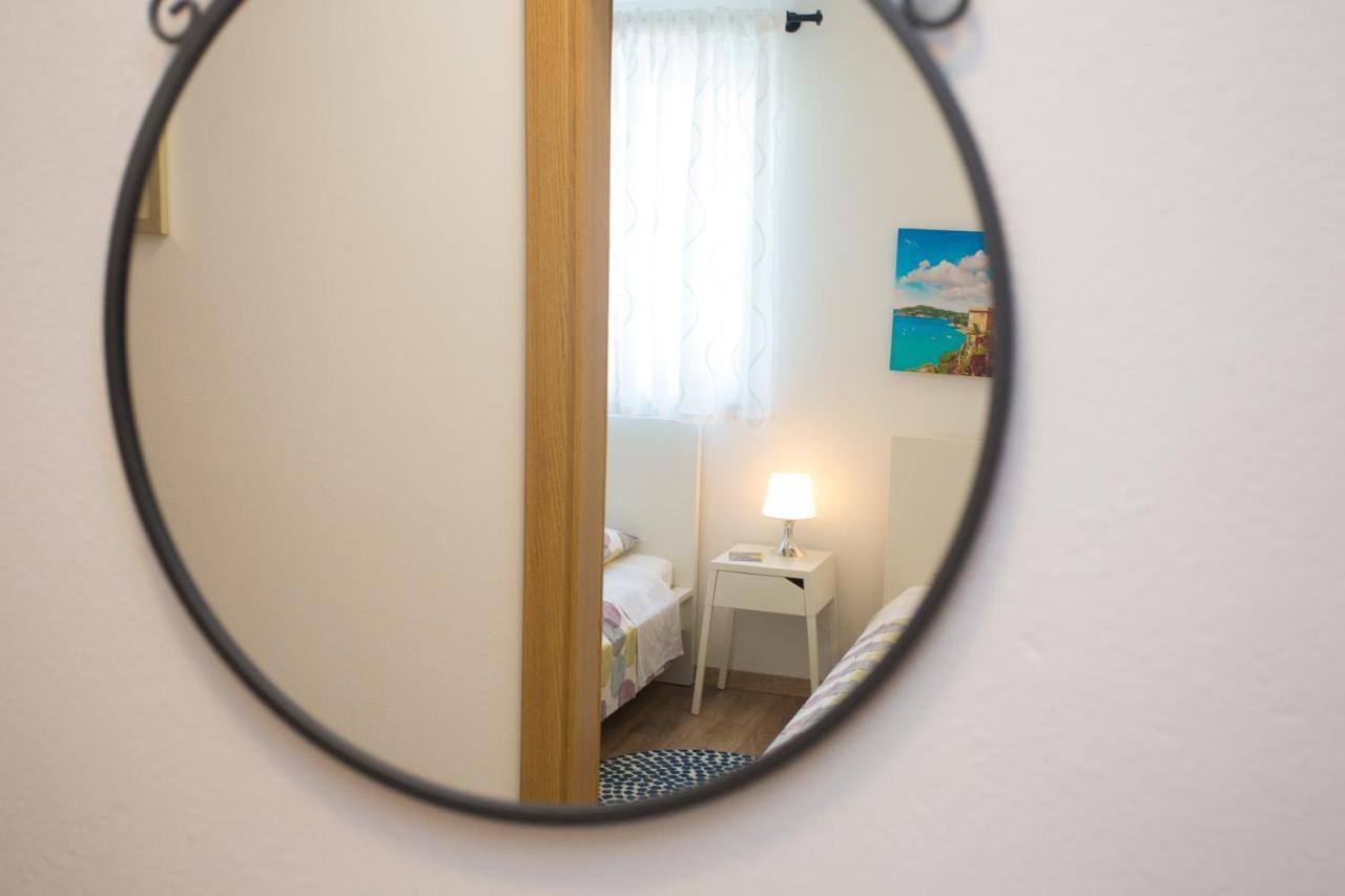 Апартаменты Apartman Girasol Пула Экстерьер фото