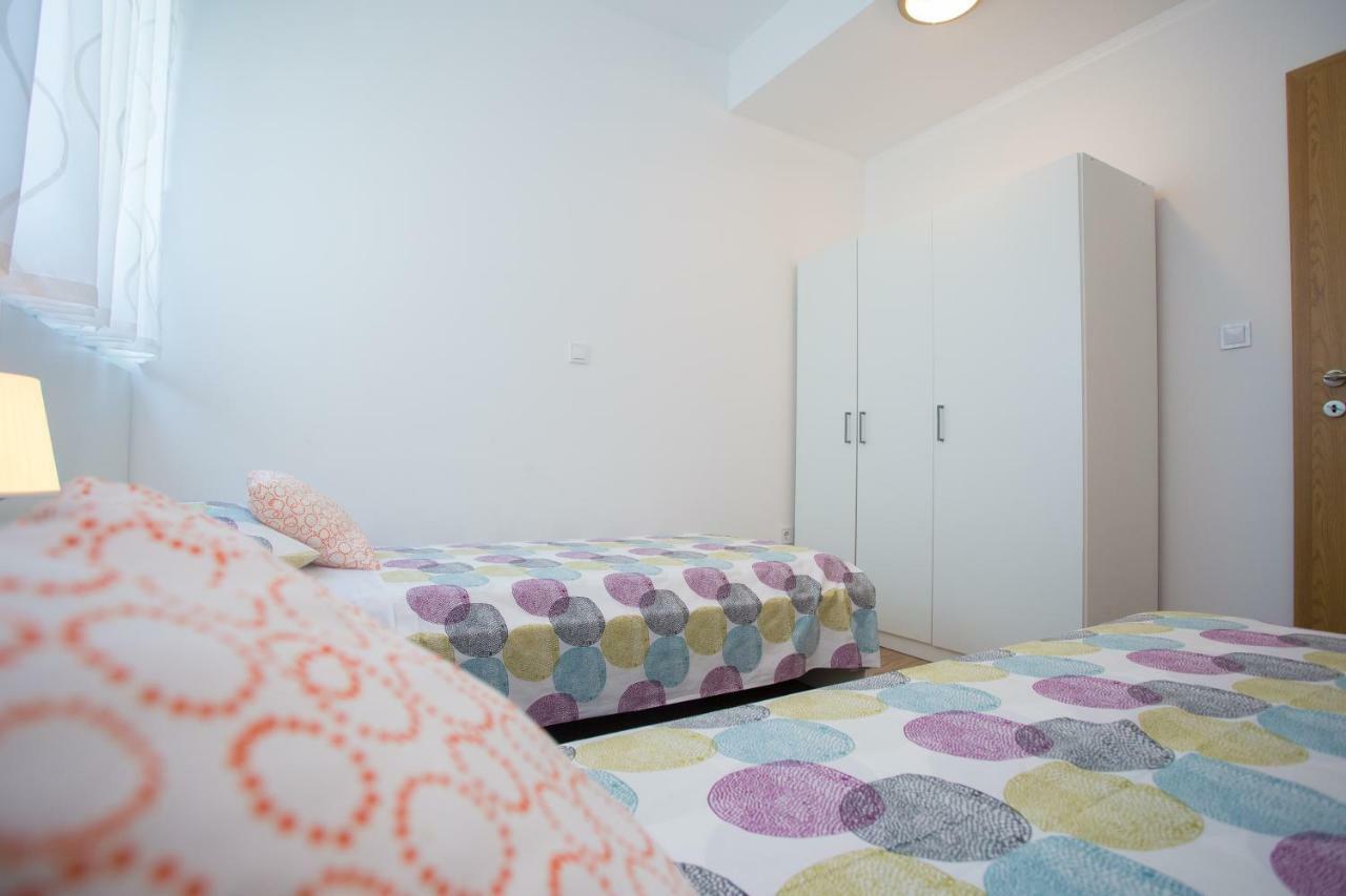 Апартаменты Apartman Girasol Пула Экстерьер фото
