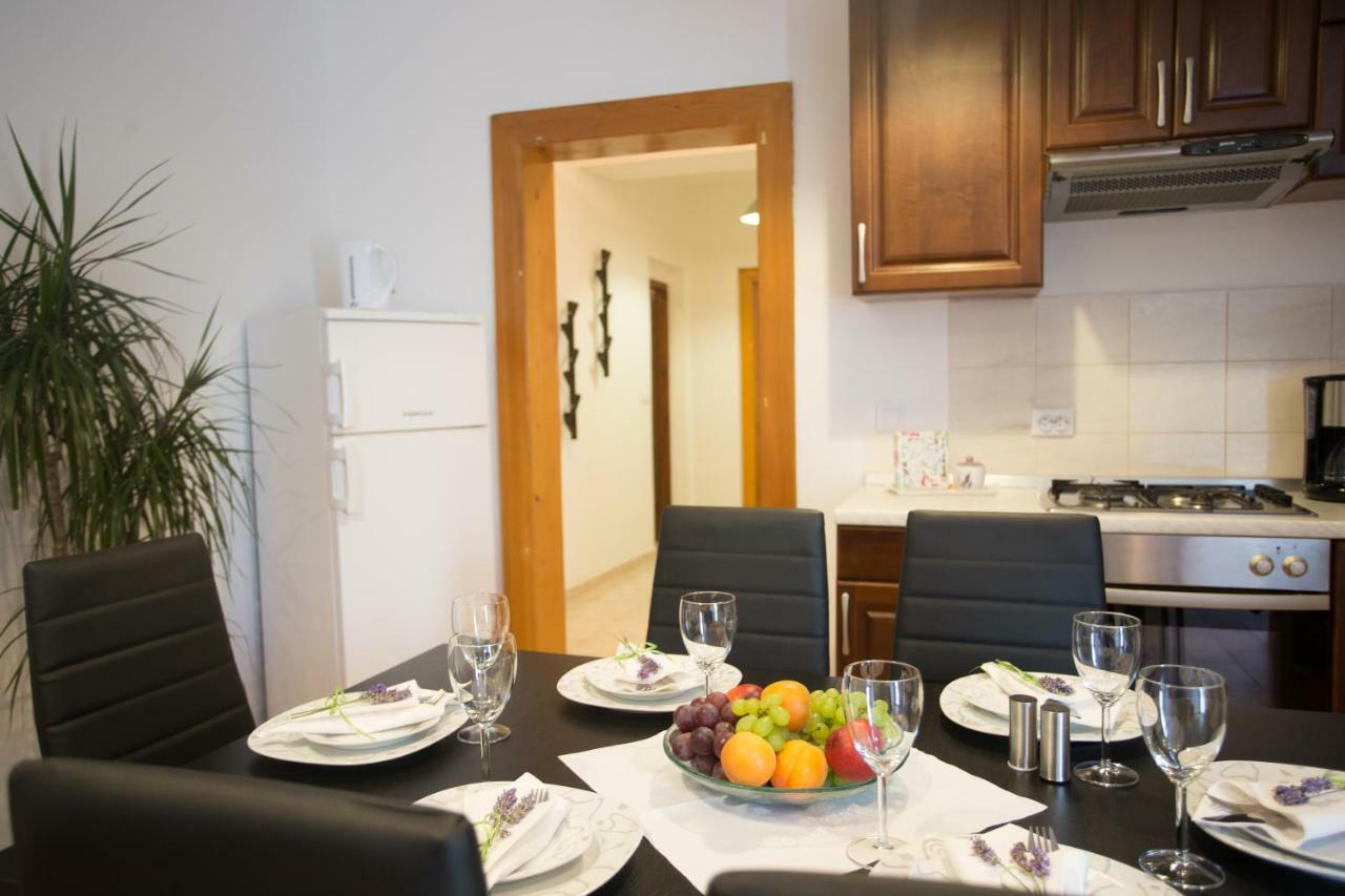 Апартаменты Apartman Girasol Пула Экстерьер фото